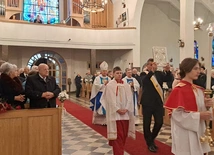 Jubileusz małżeństw w skarżyskiej Ostrej Bramie