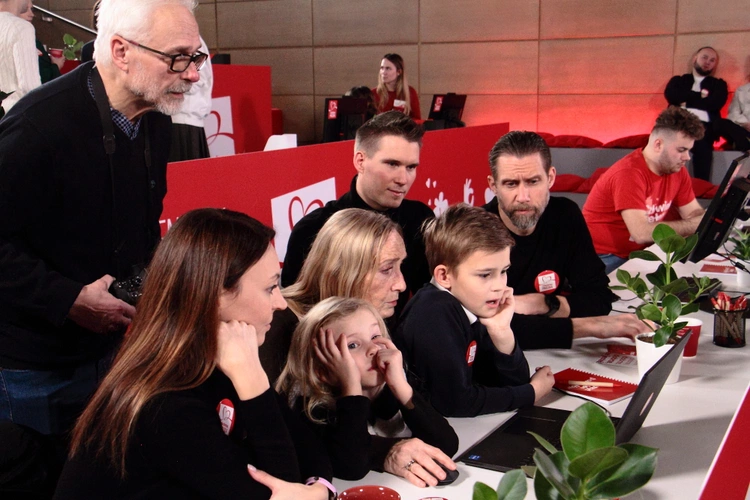 Otwarcie bazy rodzin 25. edycji Szlachetnej Paczki 