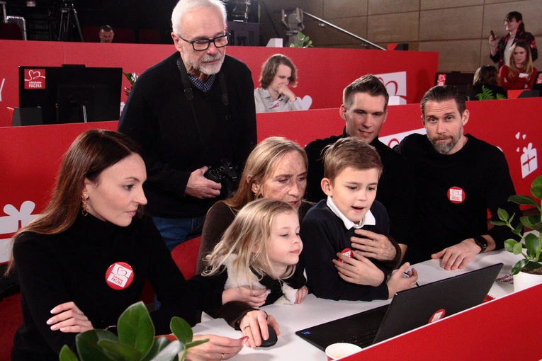 Otwarcie bazy rodzin 25. edycji Szlachetnej Paczki 