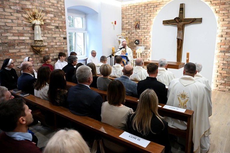 Poświęcenie kaplicy w DTD Nazaret w Jemielnicy