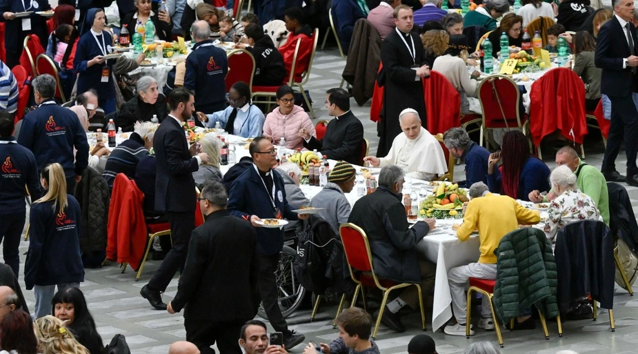 Leon XIV spotkał się na obiedzie z ubogimi
