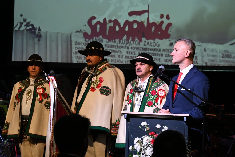 Piękne karty historii związku zawodowego 