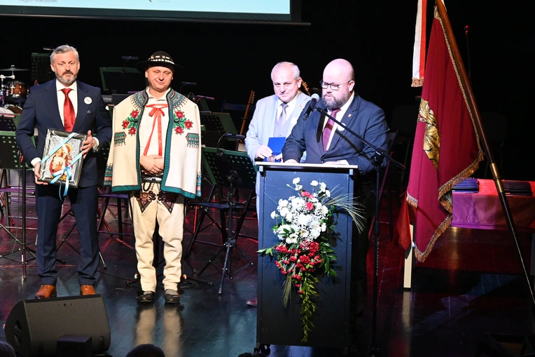 Piękne karty historii związku zawodowego 