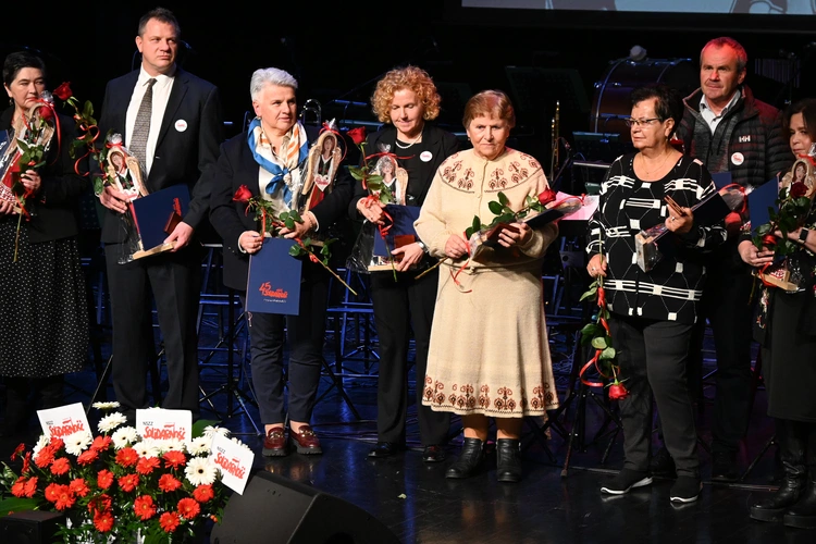 Piękne karty historii związku zawodowego 