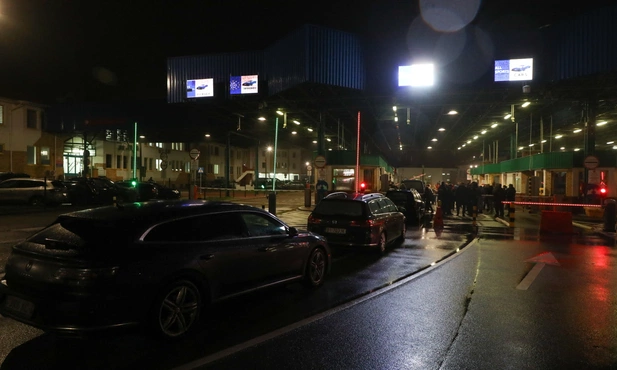 Na przejściu granicznym w Bobrownikach