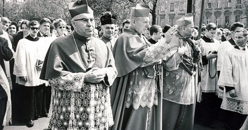 Polscy i niemieccy biskupi we Wrocławiu. To obchody 60. rocznicy listu, w którym padło zdanie: "Przebaczamy i prosimy o przebaczenie"
