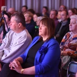 Śpiewanie i koronacja w Ołpinach