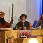 Śpiewanie i koronacja w Ołpinach