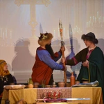 Śpiewanie i koronacja w Ołpinach