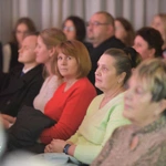 Śpiewanie i koronacja w Ołpinach