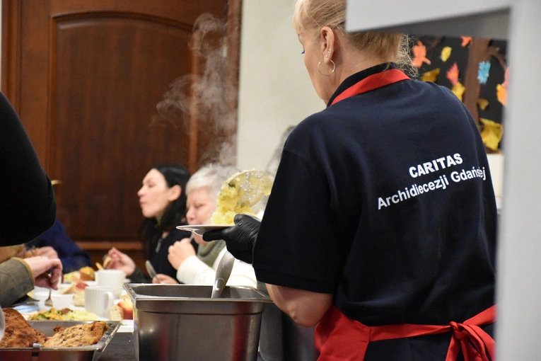 Nowy food truck Caritas