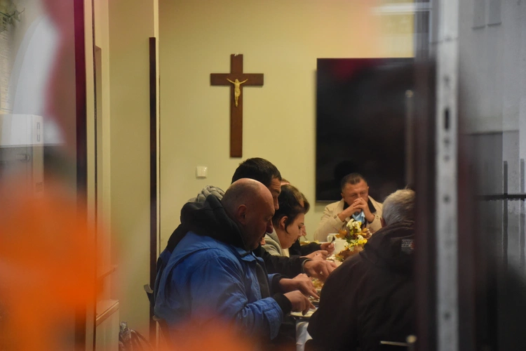 Nowy food truck Caritas