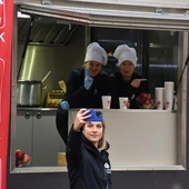 Nowy food truck Caritas