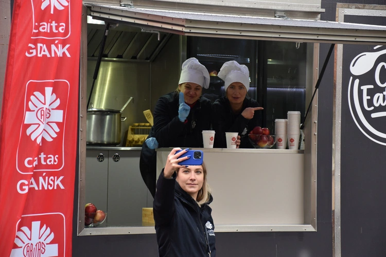 Nowy food truck Caritas