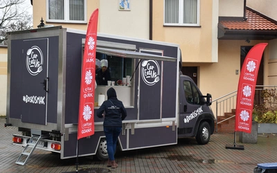 Car, Eat, Us - dobro na czterech kołach