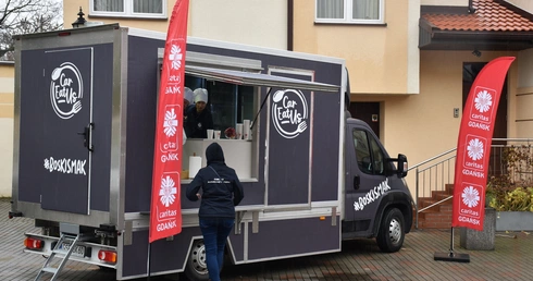 Car, Eat, Us - dobro na czterech kołach