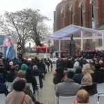 60. rocznica orędzia biskupów polskich do niemieckich. Uroczystości pod pomnikiem kard. Kominka