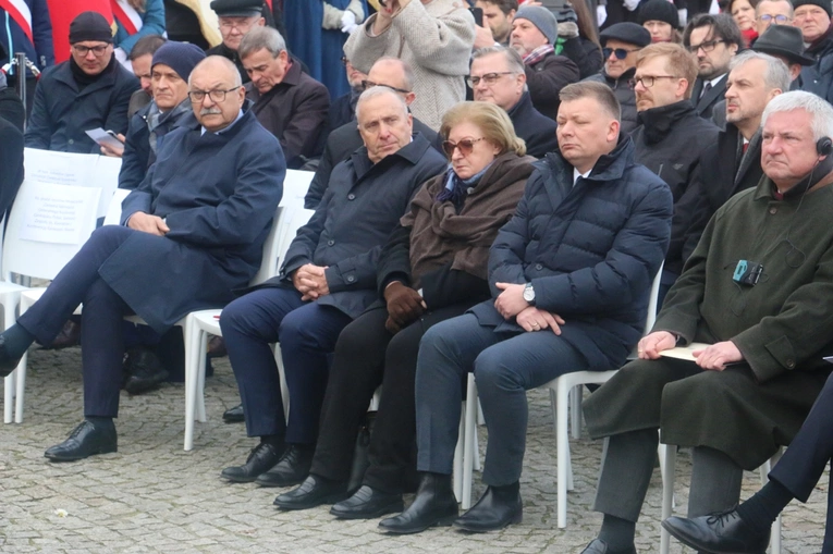 60. rocznica orędzia biskupów polskich do niemieckich. Uroczystości pod pomnikiem kard. Kominka