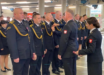Katowice. Strażacy uhonorowani podczas wojewódzkich obchodów Narodowego Święta Niepodległości