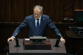 Premier Tusk: Za akt dywersji na kolei odpowiada dwóch Ukraińców działających z Rosją