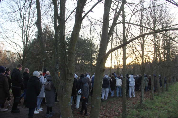 Wał-Ruda. Droga Krzyżowa z bł. Karoliną w 111. rocznicę jej męczeńskiej śmierci