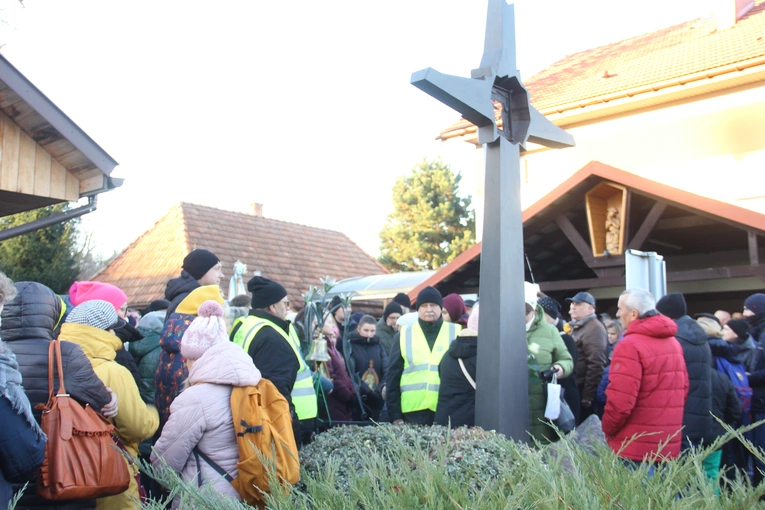 Wał-Ruda. Droga Krzyżowa z bł. Karoliną w 111. rocznicę jej męczeńskiej śmierci