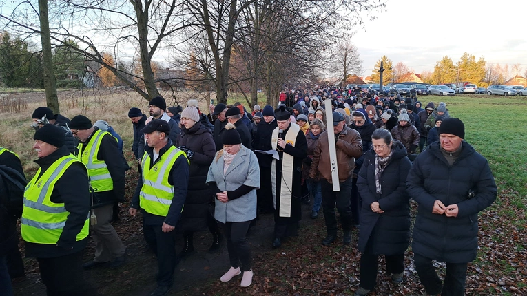 Wał-Ruda. Droga Krzyżowa z bł. Karoliną w 111. rocznicę jej męczeńskiej śmierci