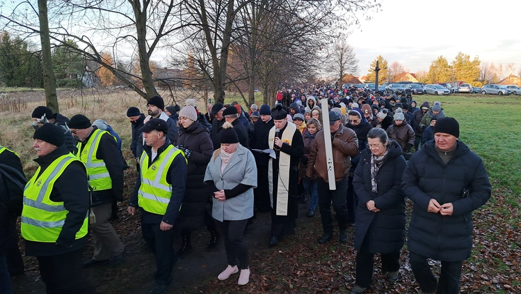 Wał-Ruda. Droga Krzyżowa z bł. Karoliną w 111. rocznicę jej męczeńskiej śmierci
