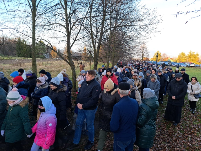 Wał-Ruda. Droga Krzyżowa z bł. Karoliną w 111. rocznicę jej męczeńskiej śmierci