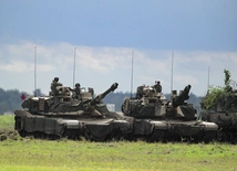 Prawie 40 proc. Polaków chce przywrócenia obowiązkowej zasadniczej służby wojskowej. Ponad 45 proc. jest temu przeciwnych