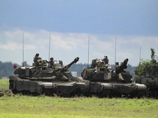 Prawie 40 proc. Polaków chce przywrócenia obowiązkowej zasadniczej służby wojskowej. Ponad 45 proc. jest temu przeciwnych