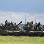 Prawie 40 proc. Polaków chce przywrócenia obowiązkowej zasadniczej służby wojskowej. Ponad 45 proc. jest temu przeciwnych