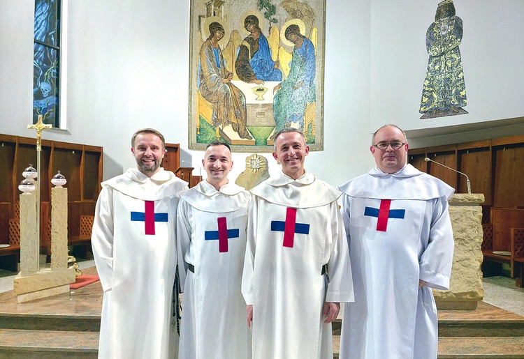 Prowadzą m.in. dom studencki i dom pomocy społecznej  oraz duszpasterstwo więzienne, a także wspomagają prześladowanych chrześcijan.