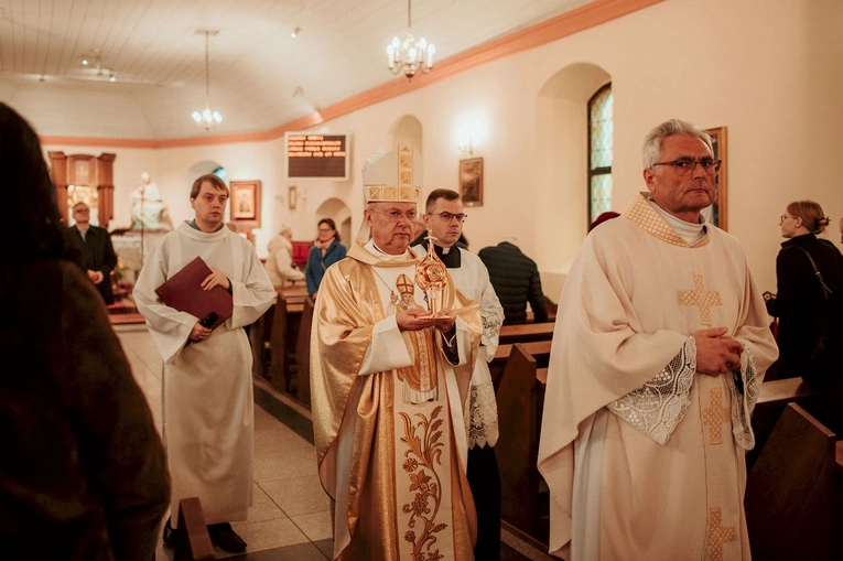 Święci mobilizują do dobra