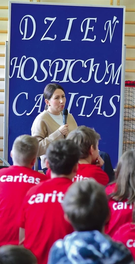 W ramach jubileuszu w szkole odbyło się spotkanie przybliżające działalność Hospicjum dla Dzieci. 