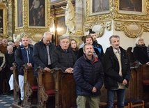 W trakcie wydarzenia spotkali się potrzebujący i pomagający.