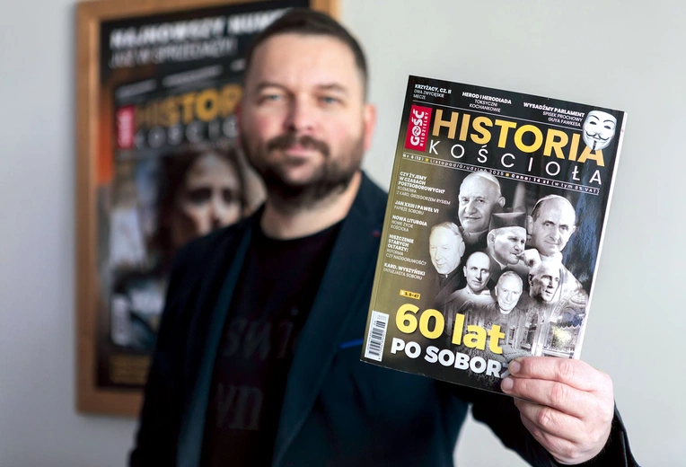   – To najlepiej sprzedający się magazyn historyczny  w Polsce,  a reakcje czytelników utwierdzają nas w przekonaniu, że warto go robić nadal. Niewątpliwie największą jego siłą są autorzy. To zarówno wybitni historycy, jak i publicyści, zajmujący się tematyką historyczną – mówi Jacek Dziedzina.