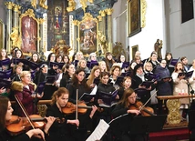  Wyśpiewane tego dnia utwory były swoistą podróżą przez muzykę sakralną minionych ośmiu wieków.