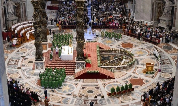 Synod: opublikowano okresowe sprawozdania grup studyjnych