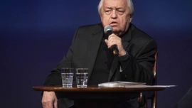 "Po właściwej stronie" - nowa książka ks. Piotra Brząkalika