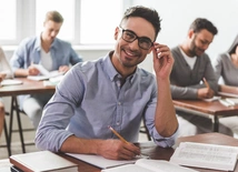 Niezadowolony z pracy? Sprawdź, jak szybko zmienić branżę!