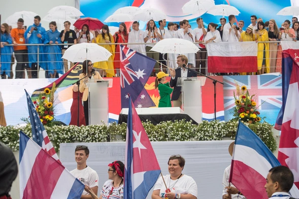 I wy także świadczycie, bo jesteście ze Mną od początku (J 15,27)