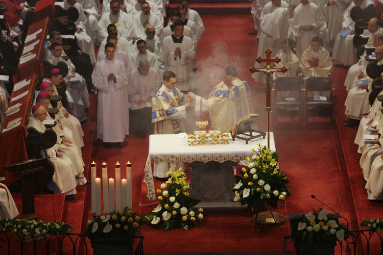60. rocznica orędzia biskupów polskich do niemieckich - Msza święta