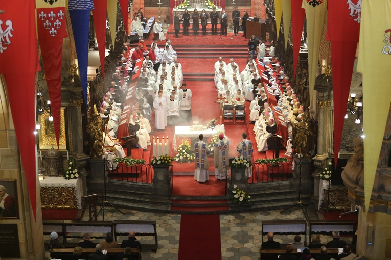 60. rocznica orędzia biskupów polskich do niemieckich - Msza święta