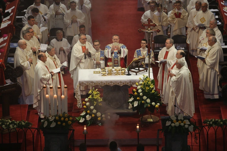 60. rocznica orędzia biskupów polskich do niemieckich - Msza święta