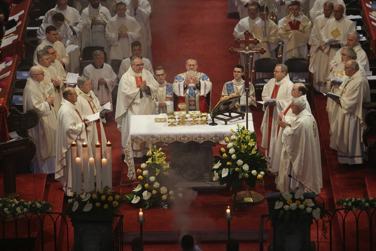 60. rocznica orędzia biskupów polskich do niemieckich - Msza święta