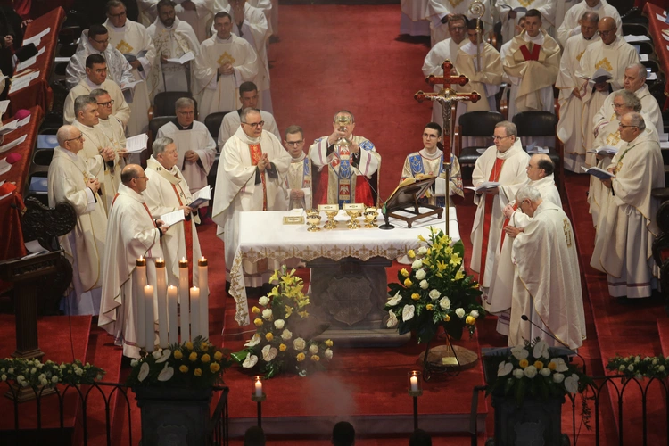 60. rocznica orędzia biskupów polskich do niemieckich - Msza święta