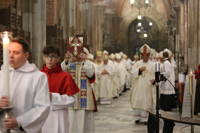 60. rocznica orędzia biskupów polskich do niemieckich - Msza święta