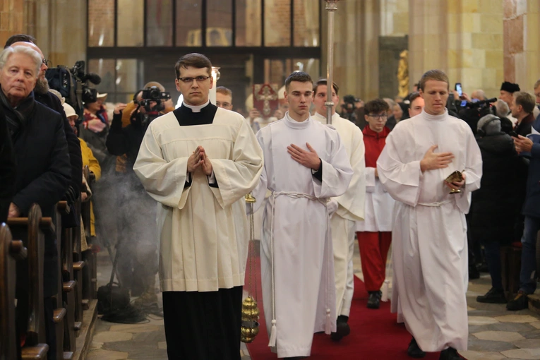 60. rocznica orędzia biskupów polskich do niemieckich - Msza święta