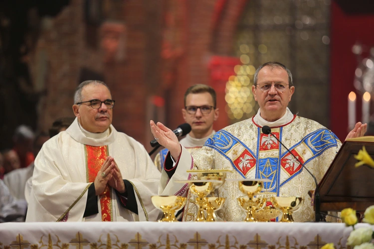 60. rocznica orędzia biskupów polskich do niemieckich - Msza święta